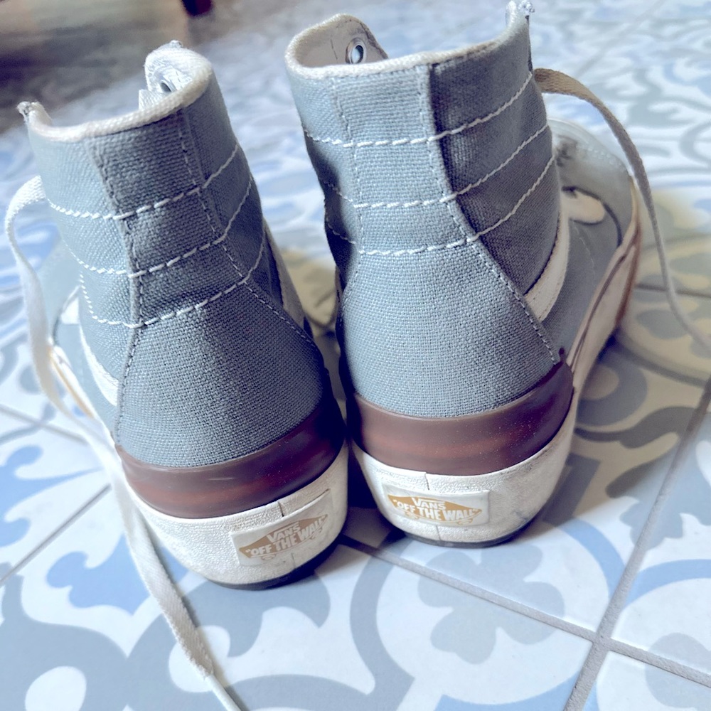 Vans - Picture 7 of 7